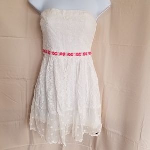 Hollister Dress White and Pink Size M